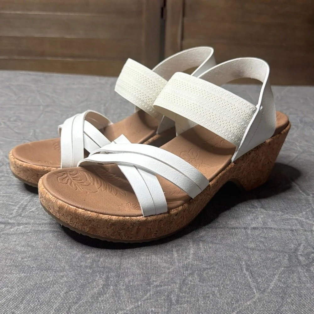 Skechers Sandals Womens 8.5 Cali Beverlee Tiger Posse White Wide Wedge NEW